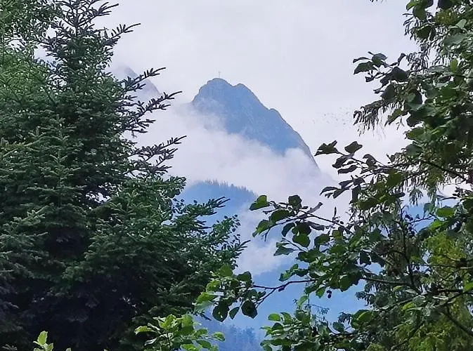 Δωμάτια σε οικογενειακή κατοικία Goscinne 